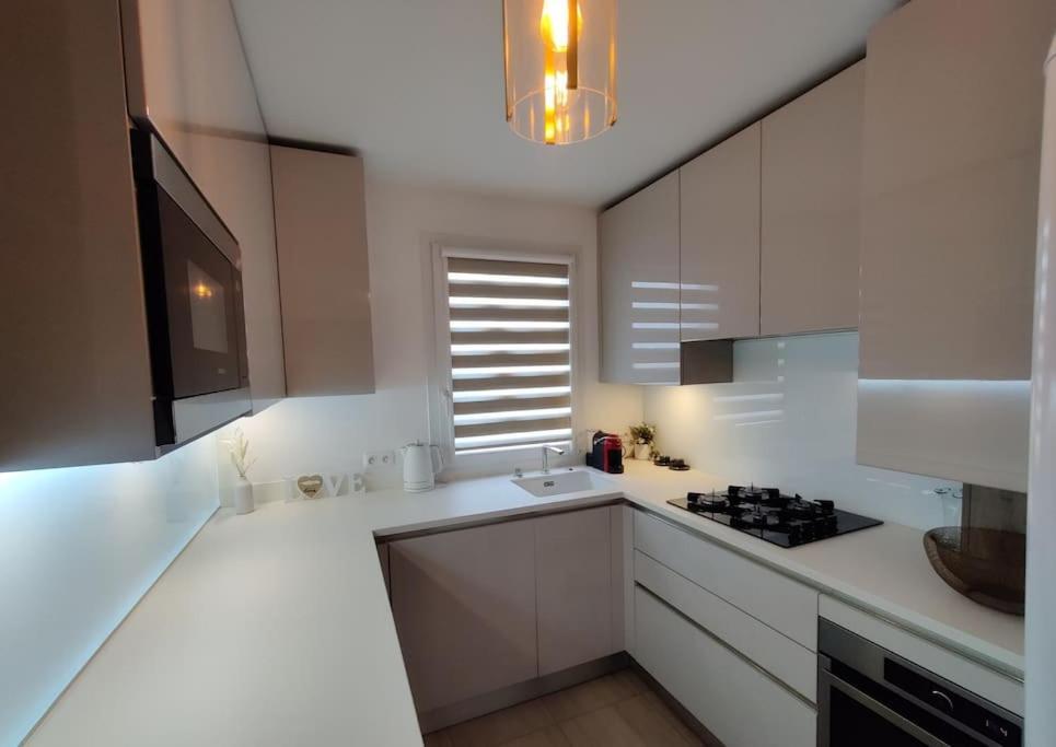 App 5 Pers, Parking, 3Mn Rer A, 40 Mn Du Centre De Paris, Cergy Le Haut Apartment Ngoại thất bức ảnh