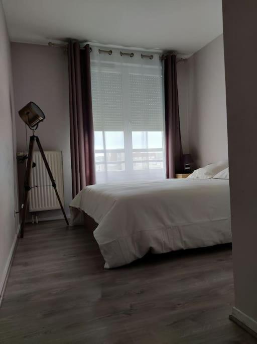 App 5 Pers, Parking, 3Mn Rer A, 40 Mn Du Centre De Paris, Cergy Le Haut Apartment Ngoại thất bức ảnh