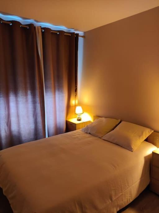 App 5 Pers, Parking, 3Mn Rer A, 40 Mn Du Centre De Paris, Cergy Le Haut Apartment Ngoại thất bức ảnh